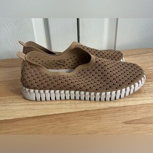 Ilse Jacobsen Slip On Sneakers Size 7 (37)